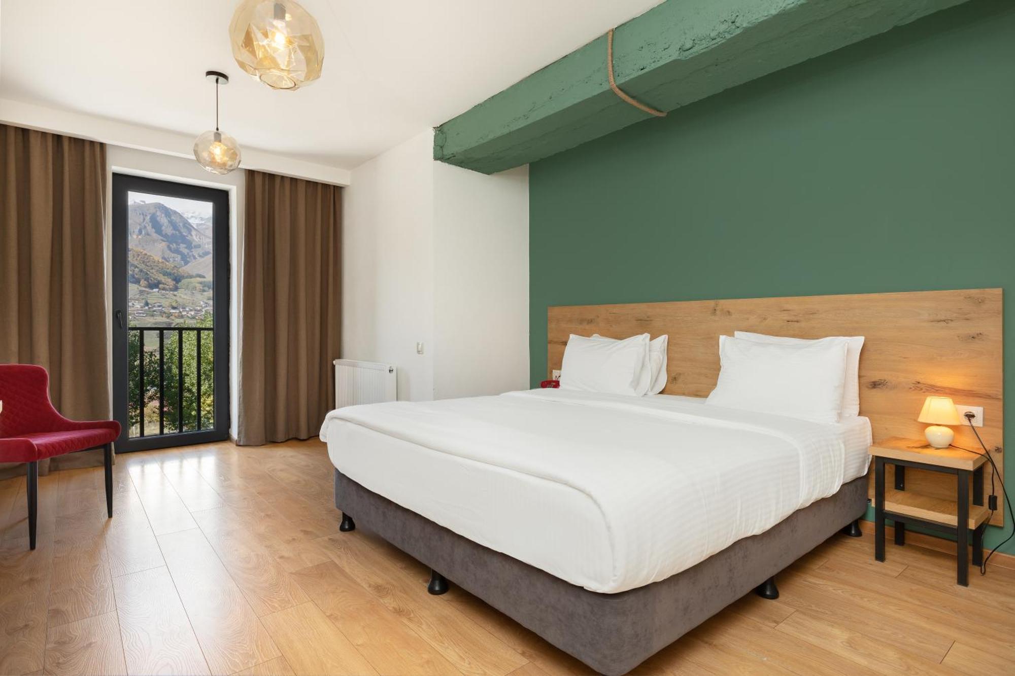 Intourist Kazbegi Hotel Exterior foto