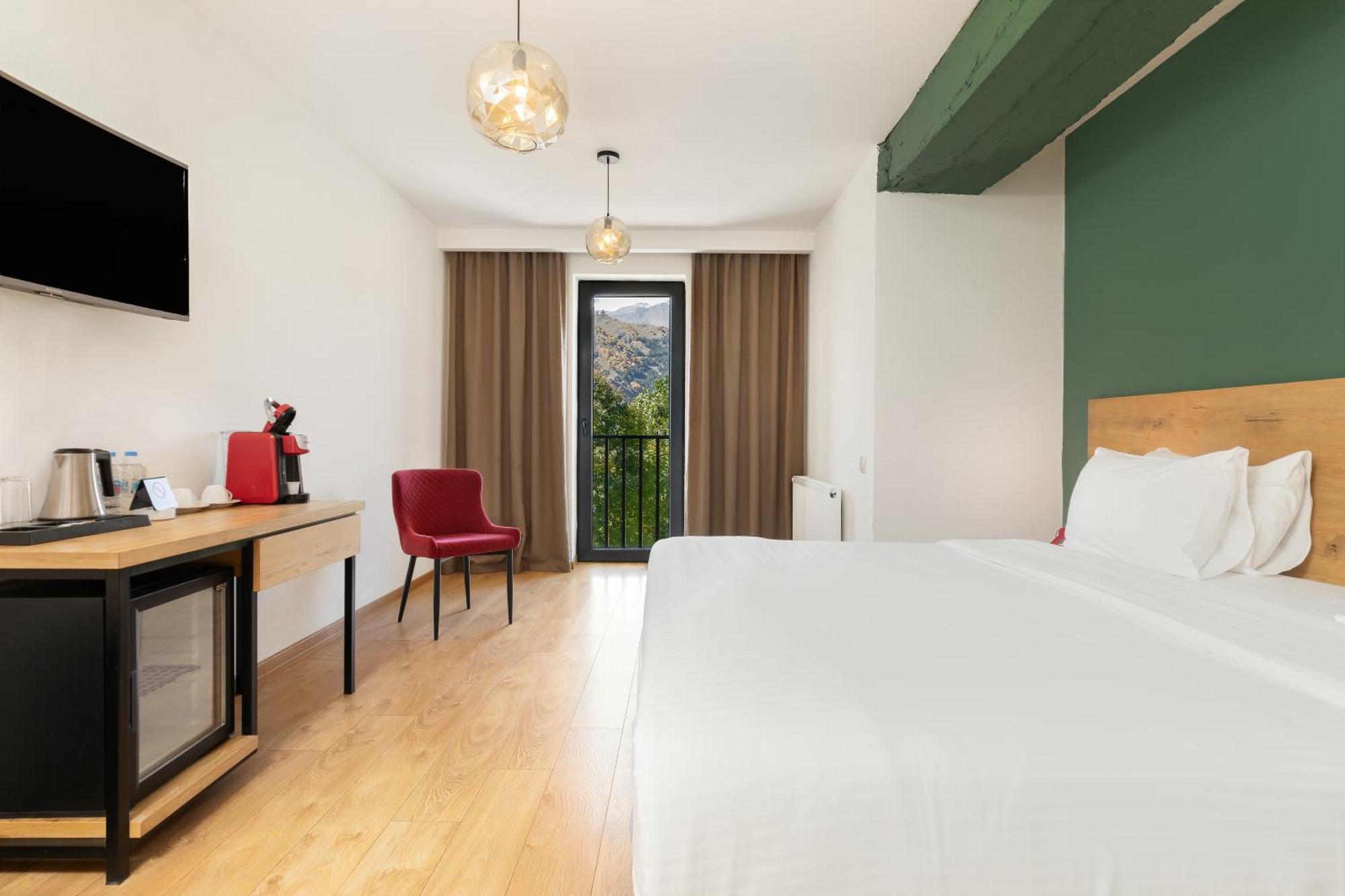 Intourist Kazbegi Hotel Exterior foto